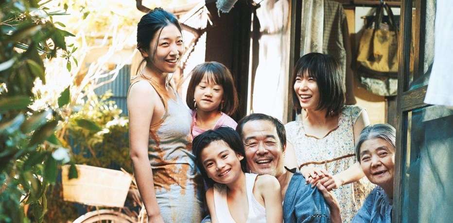 shoplifters-2018-hirokazu-koreeda-recensione-cov932-932x460